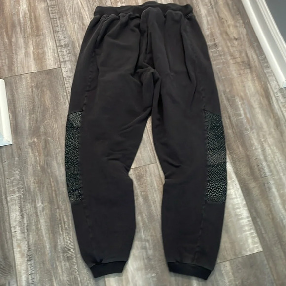 The North Face Black reflective fabric Track Pants Joggers large - Picture 6 of 8